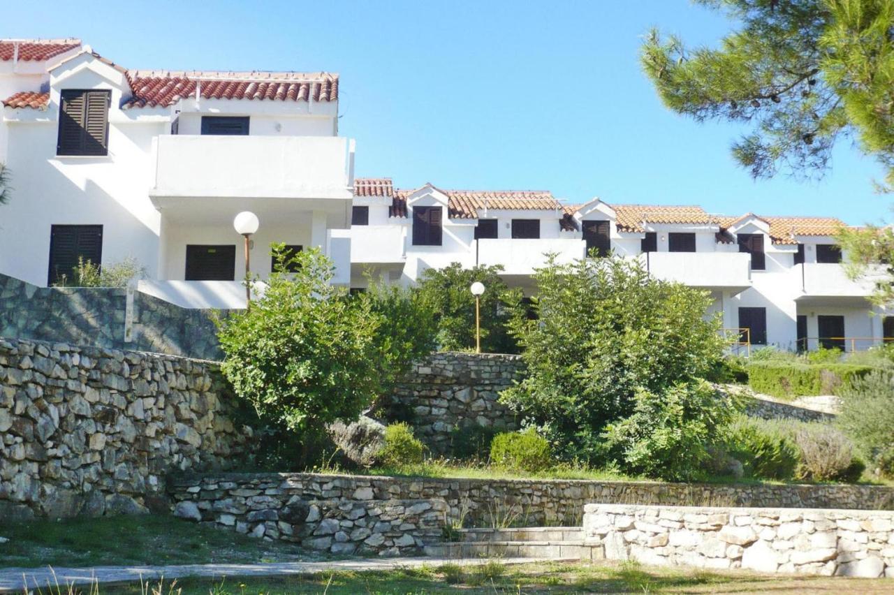 טיסנו Belvilla Apartments In Holiday Resort Jezera Village, Island Murter מראה חיצוני תמונה