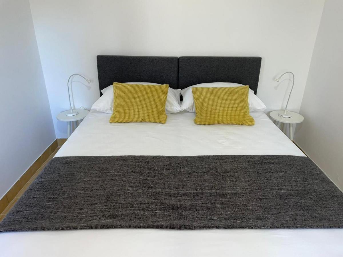 טיסנו Belvilla Apartments In Holiday Resort Jezera Village, Island Murter מראה חיצוני תמונה